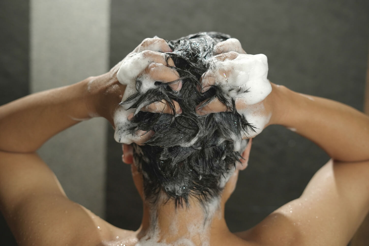 Melhor shampoo tonalizante masculino: os 10 melhores em 2025